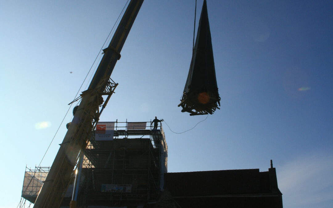 Restauration de l’Église : Le clocher retrouve sa place
